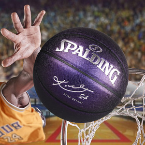 斯伯丁科比篮球联名款正品7号黑曼巴签名纪念限量版pu室内收藏用