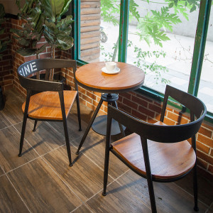 美式铁艺阳台桌椅组合实木户外咖啡厅休闲洽谈桌椅套件茶几小圆桌