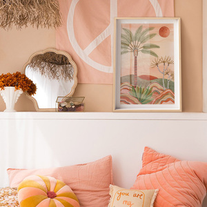 北欧ins风温馨小众玄关装饰画现代轻奢卧室床头落地摆画挂画风景