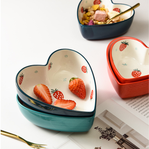 井柚创意心形陶瓷碗沙拉碗可爱早餐碗蒸蛋碗蛋糕点心甜品碗烤箱碗