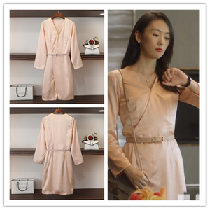 童瑶三十而已顾佳同款衣服女2020夏薄款气质连衣裙v领绸面中长裙