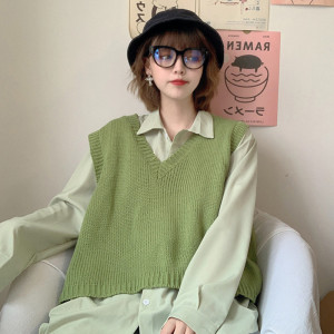 绿色针织马甲背心女2020新款韩版宽松外穿坎肩v领毛衣背心两件套