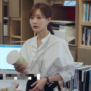 我的时代你的时代李一桐艾情同款衣服女春季通勤白衬衫系带半身裙