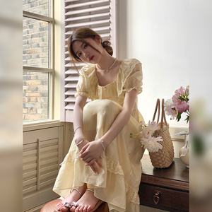 夏季新款女装法式甜美奶黄色蕾丝边连衣裙女温柔风气质显瘦长裙子