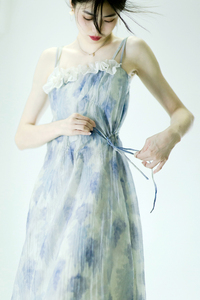 北冥有渔印花吊带裙女夏季法式复古甜美设计长裙小个子雪纺连衣裙