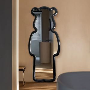 北欧少女创意ins小熊穿衣镜家用落地镜艺术异形镜靠墙全身镜极简