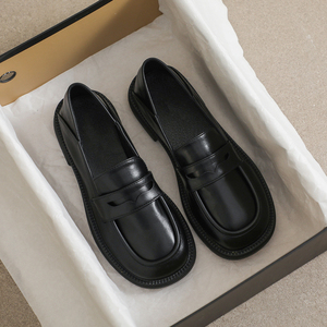 黑色小皮鞋女英伦2022春秋新款平底单鞋乐福鞋工作大码女鞋41一43