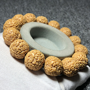 金刚菩提手串4四5五瓣精品帝王龙菩提子黄皮爆肉原籽男士文玩佛珠