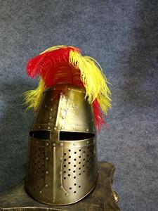 欧洲中世纪骑士盔甲复古十字军水桶盔斯巴达金属头盔道具铁皮摆件