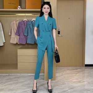 时装套装女女神