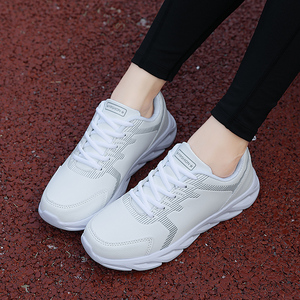 皮面皮质女士款加绒加毛冬天运动鞋白色黑色防水保暖旅游鞋二棉鞋