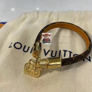 现货 lv路易威登 老花吊坠手环 vivienne 公仔手镯手环手链