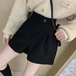 黑色毛呢短裤女外穿欧货春秋宽松高腰大码a字靴裤休闲西装阔腿裤