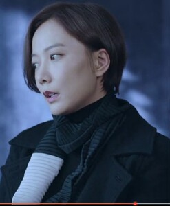 急诊科医生王珞丹江晓琪同款黑色带白色压轴围巾百搭新