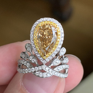 cy宝饰梨形水滴形黄钻群镶嵌baby款订婚铂金18k黄金彩钻定制钻戒