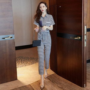 时尚套装女2022夏季新款小个子显高名媛气质女神范格子九分连体裤