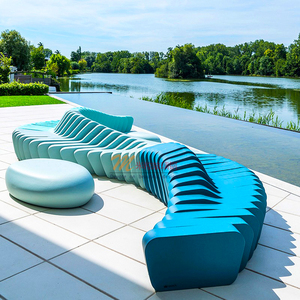 户外长椅广场弧形创意坐凳定制商场美陈公共休息区玻璃钢休闲座椅