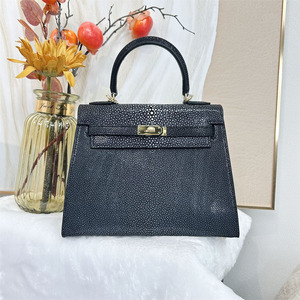 馨艺骐lola 出口真珍珠鱼皮魔鬼鱼轻奢高品质女包kl25凯莉手提包