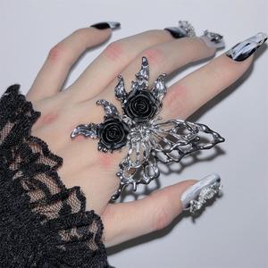 包邮欧美蝴蝶复古亚文化镂空玫瑰个性时尚开口金属设计小众戒指环