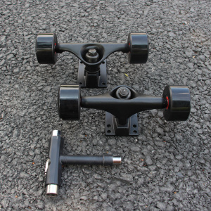 滑板轮子装轴承