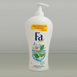 进口俄版施华蔻fa白茶花香沐浴露经济家庭装750ml