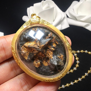 龙婆碧娜 幸运星 2500年 咩尼红 金壳带卡 泰国佛牌正品