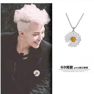权志龙同款925纯银项链男潮牌百搭小雏菊吊坠高级感朋克风配饰品