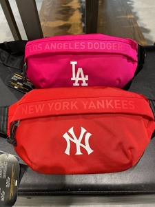 韩国mlb红色玫粉胸包斜挎包 ny la男女同款潮流包背包奥莱