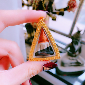 泰国手工艺 佛牌真品 阿赞锭 南帕亚女王佛吊坠 拉胡崇迪镀金外壳