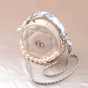 适用dior迪奥圆饼化妆包改造珍珠装饰链条单肩斜跨包白色皮链配件