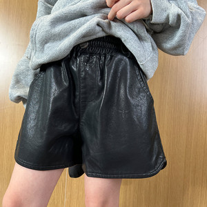 女童皮短裤外穿百搭2023新款秋春秋洋气宝宝pu儿童皮裤中大童网红