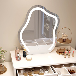 网红ins云朵镜梳妆台化妆镜智能led灯台式异形镜子卧室桌面穿衣镜