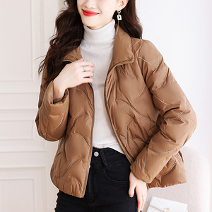 九江短款羽绒服女冬季2023新款时尚品牌小个子轻薄洋气小棉袄外套
