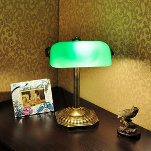 美式复古书房工作阅读台灯老上海民国绿色银行书桌中式卧室道具灯
