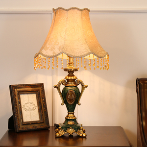 欧式台灯客厅沙发茶几灯个性复古美式乡村温馨卧室可调光床头灯