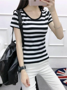 女装短袖T恤黑白条纹圆领半袖上衣学生新款韩版夏装修身潮打底衫
