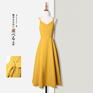 吊带连衣裙女法式复古小众设计感长裙黄色度假沙滩裙三亚海边春夏