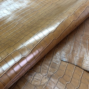 意大利进口中光浅棕色鳄鱼竹节纹压纹头层小牛皮牛皮手工diy皮料