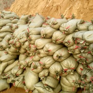 建筑用河沙黄沙中沙粗沙细砂子袋装 另有水泥砖头装修材料