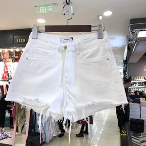 白色牛仔短裤女2024夏季新款高腰显瘦设计感破洞毛边薄款阔腿裤子