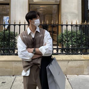 毛衣内搭衬衫男设计感高级外套长款白色衬衣搭配马甲英伦雅痞男装