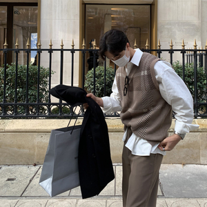 毛衣内搭衬衫男设计感高级外套长款白色衬衣搭配马甲那不勒斯长袖