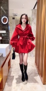 斗篷红色呢子大衣女春季连帽系带时尚灯笼袖短款毛呢外套韩版上衣