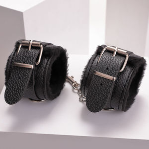sm皮革手铐激情手铐情侣手扣手镯玩具高档毛绒脚铐道具情趣用品