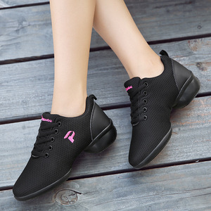 春秋新款广场舞鞋女士软底增高鞋休闲鞋网面运动鞋透气舞蹈鞋女春