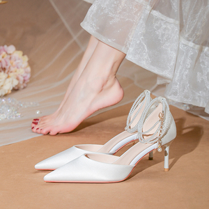 主婚纱婚鞋新娘鞋珍珠一字扣高跟凉鞋女冬仙女风细跟7cm伴娘单鞋