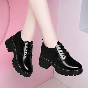 英伦风厚底小皮鞋女土中跟2020新款春秋季松糕鞋单鞋百搭休闲女鞋