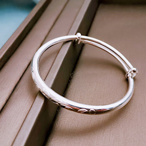 银手镯女纯银年轻款式9999足银镯子实心时尚简约个性四叶草银手镯