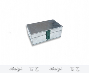 手工铁皮箱子小号铁盒子收银箱票据收纳箱加厚材料白铁工具箱带锁