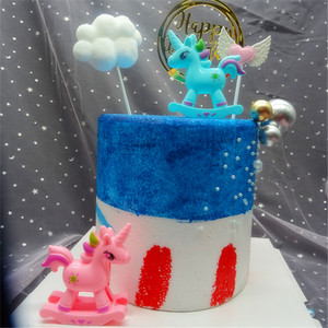 独角兽生日蛋糕装饰摆件树脂 烘焙装饰粉色彩虹摇摇马小木马摆件